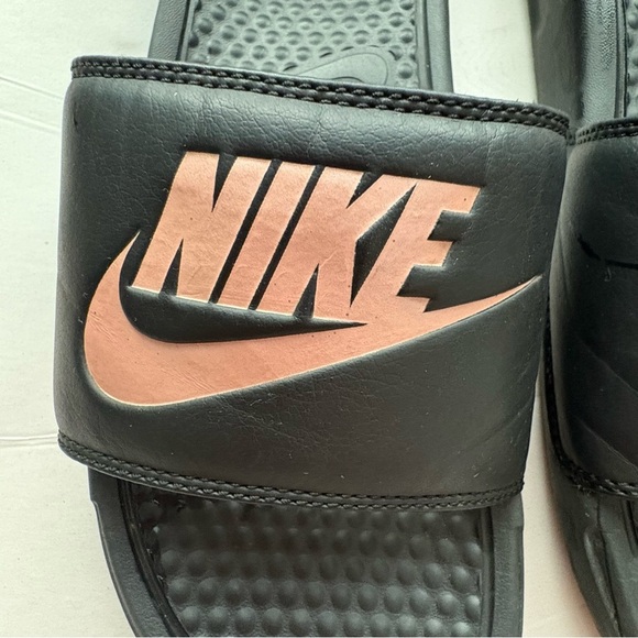 Nike Benassi Black Rose Gold Slide Sandals Size 10 Women - Picture 6 of 16